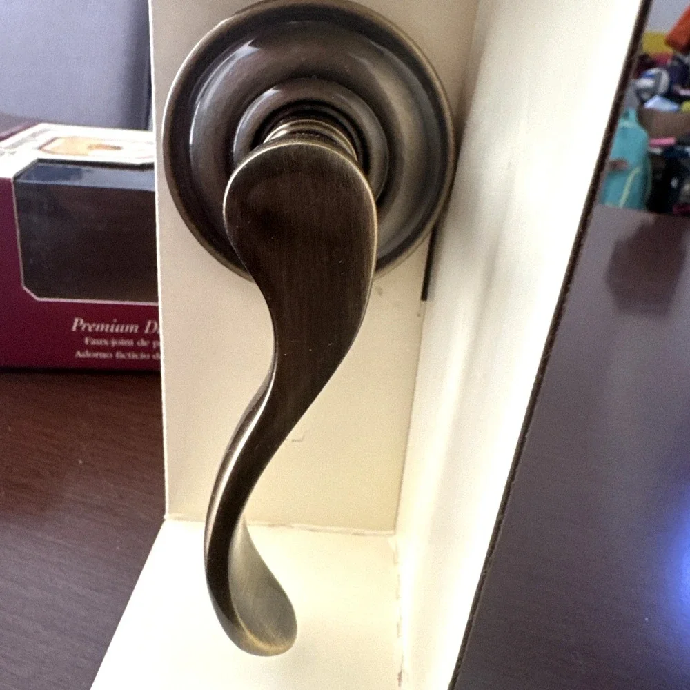 Baldwin Premium Dummy Trim Wave Lever Satin Brass&Black Left Hand 95455.050.LDM